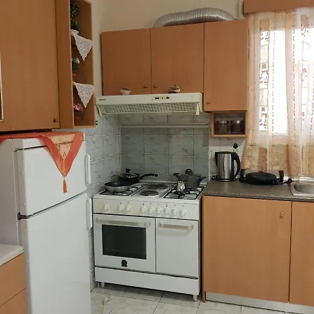 公寓 George's & Amalia's Appartments 2 阿凡投