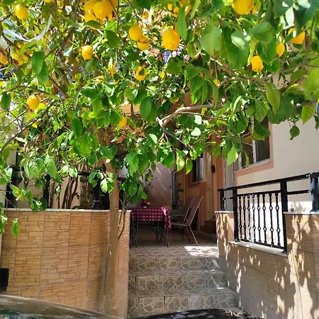 Apartamento George's & Amalia's Appartments 2 *