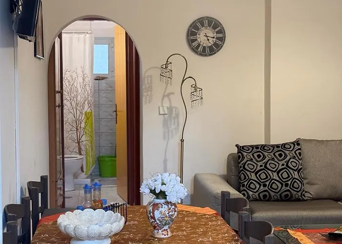 George's & Amalia's Appartments 2