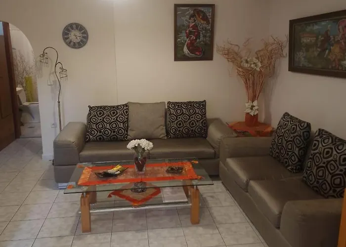 Daire George's & Amalia's Appartments 2 *