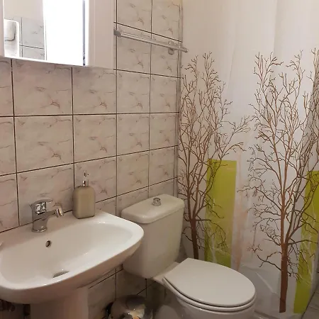 George's & Amalia's Appartments 2