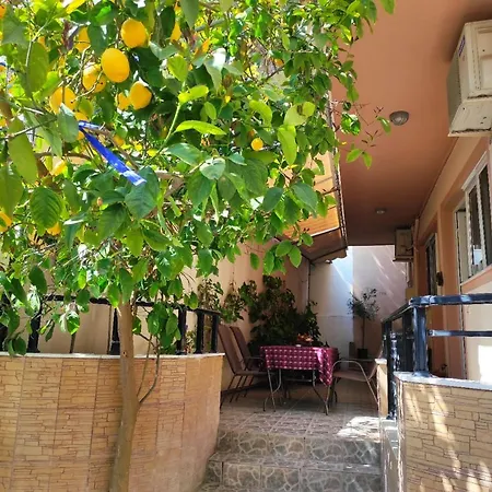 Διαμέρισμα George's & Amalia's Appartments 2 *