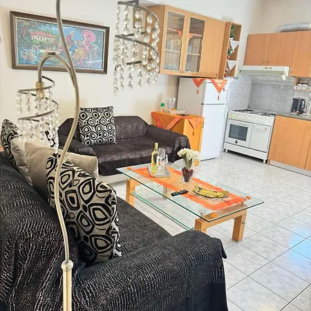 George's & Amalia's Appartments 2 * アファンドウ