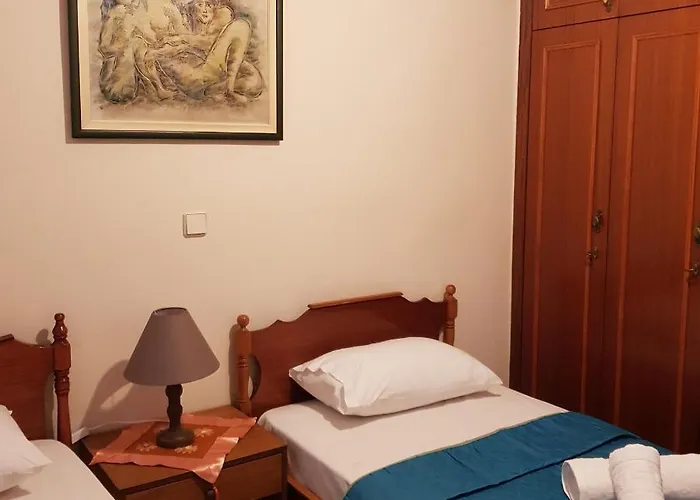 George's & Amalia's Appartments 2 * 아판토우