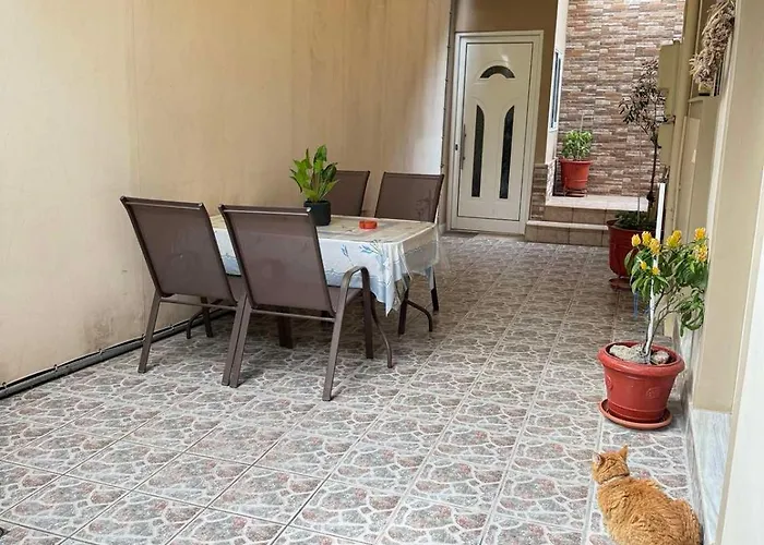 George's & Amalia's Appartments 2 *