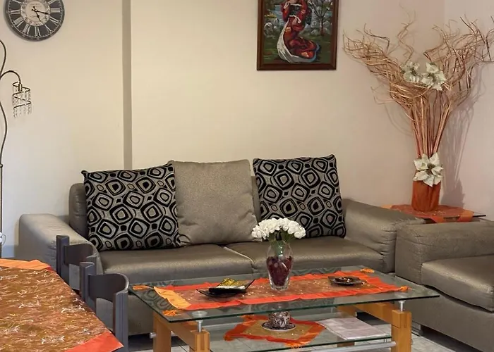 George's & Amalia's Appartments 2