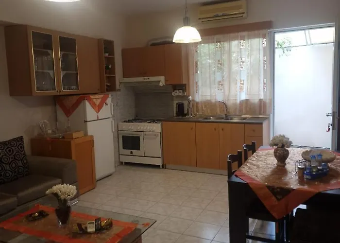 George's & Amalia's Appartments 2 아파트 아판토우