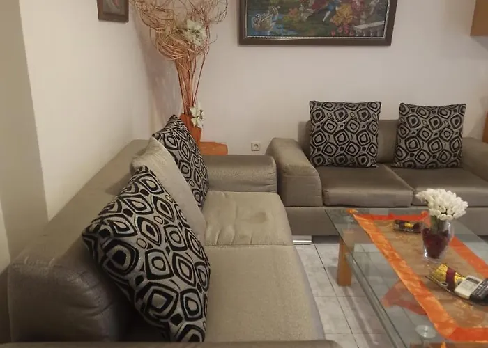 George's & Amalia's Appartments 2 아판토우